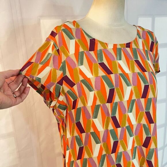 SALE 💵BUNDLE 4 for $20!! Geometric Multicolor Mini Dress - Picture 2 of 10